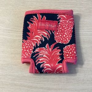 Lilly Pulitzer Flamenco Pink Pineapple Koozie - EUC